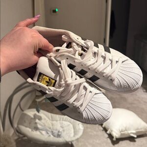 Adidas Superstar White Sneakers 7y 8.w women's
